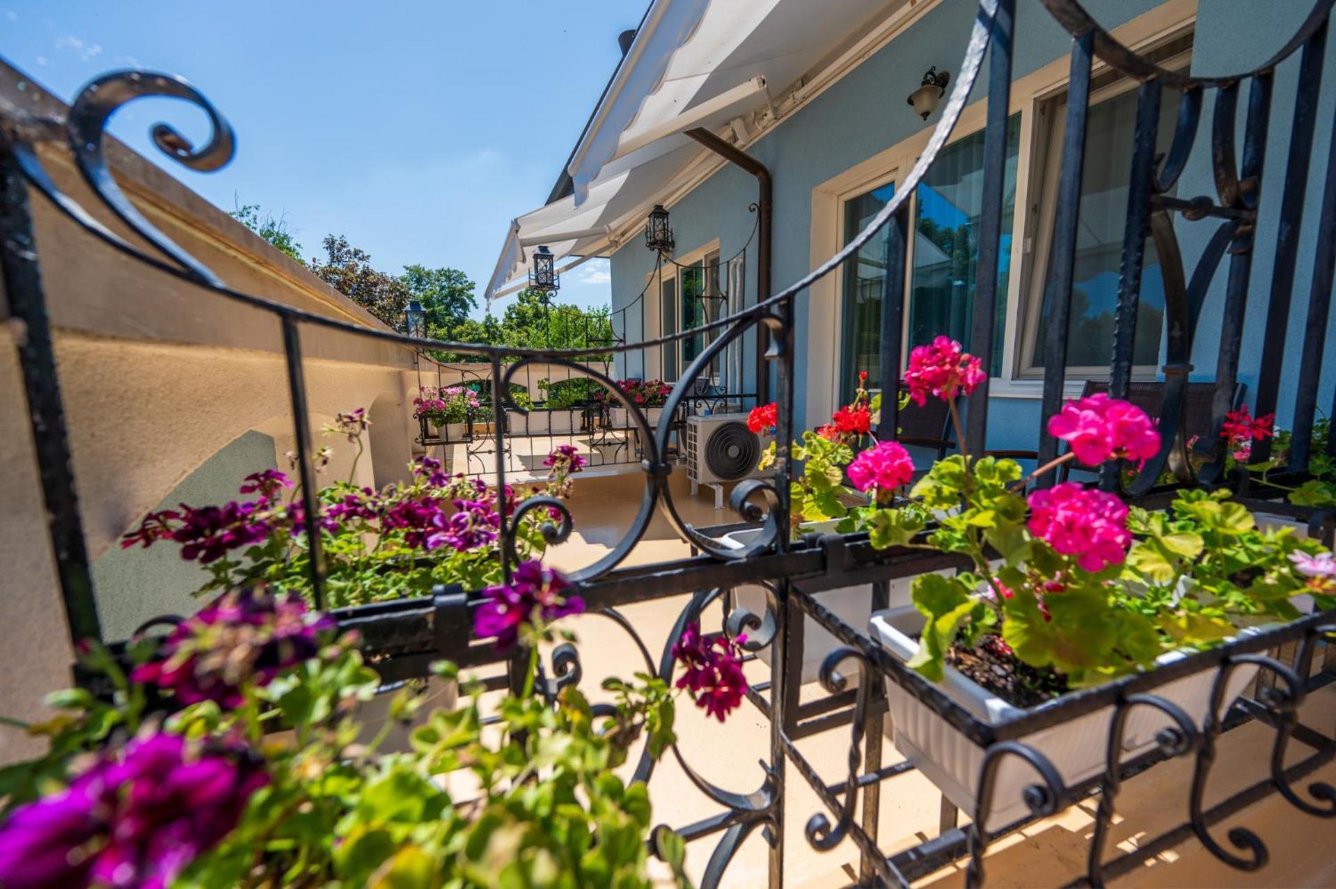Hotel Lazur Kjustendil Exterior foto